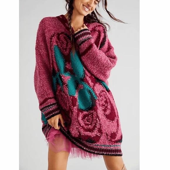 Free People Sweaters - Free People Row Of Roses Tunic Sweater Oversized  Sz M/L